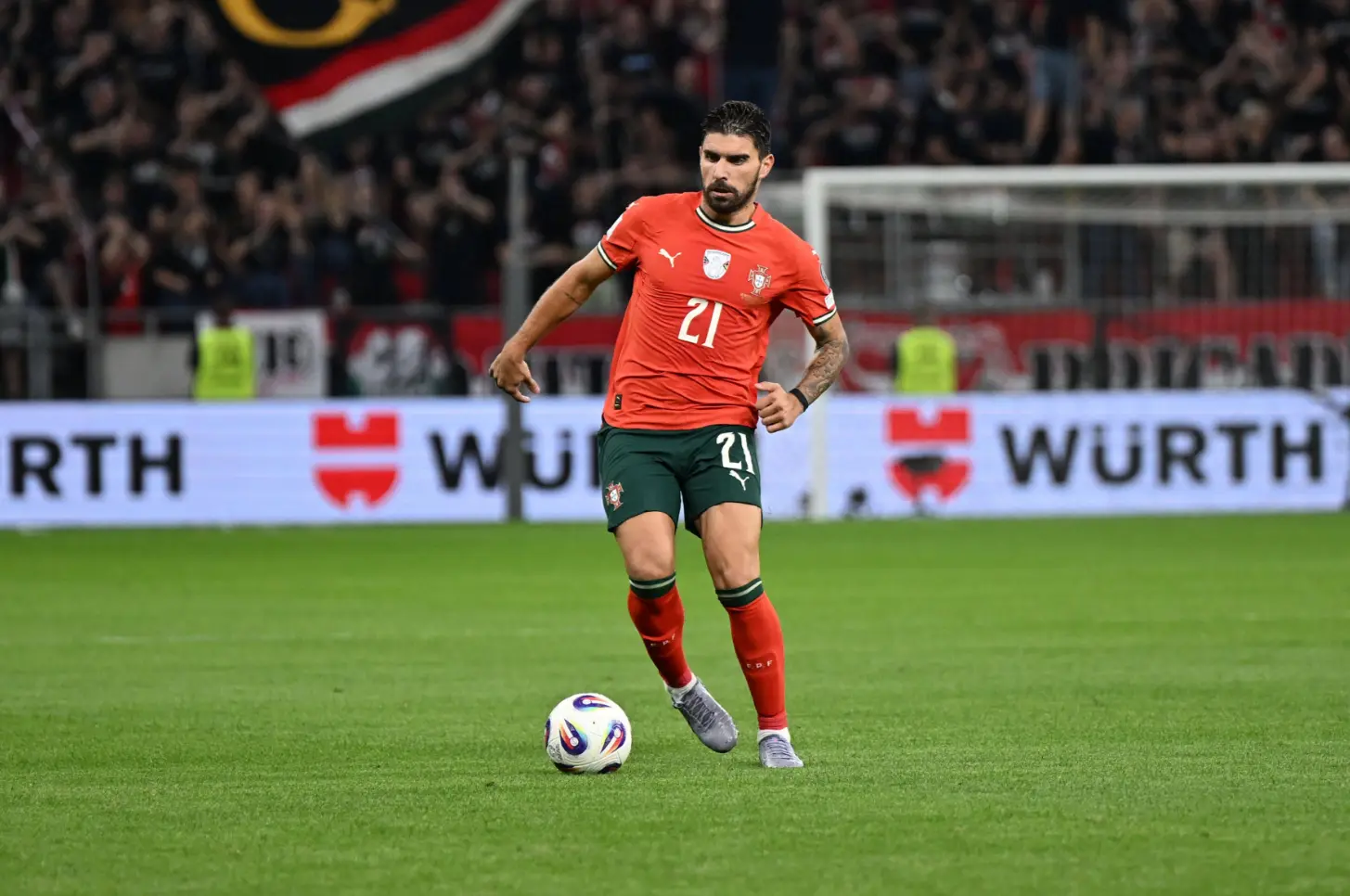 葡萄牙, 前两轮晋级, 拉射手鲁伊