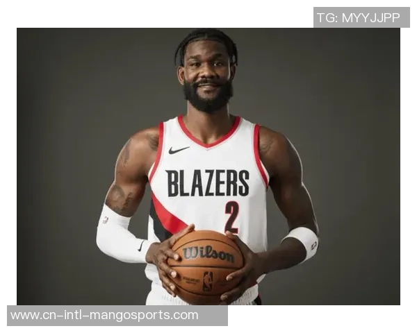 米兰体育热议高效无罚球！艾顿20分14板强势发挥，湖人140-125制胜